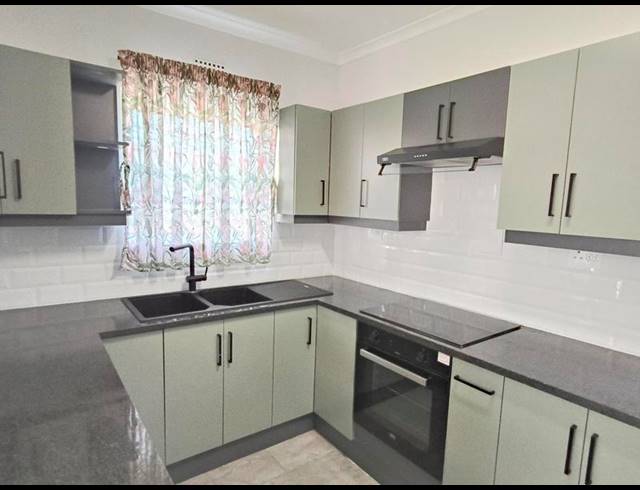 3 BEDROOM PROPERTY TO RENT IN VREDEKLOOF EAST